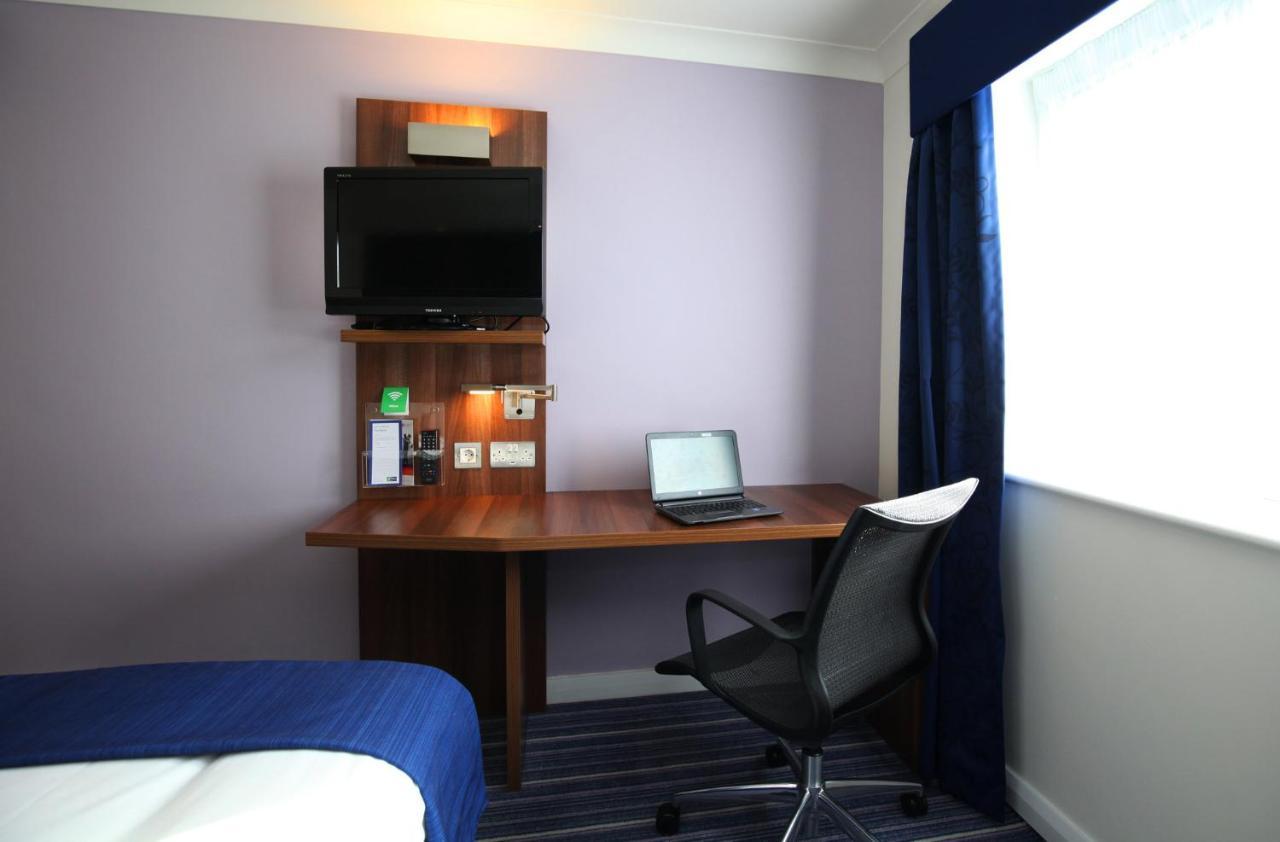 Express By Ihg Hotel 3*